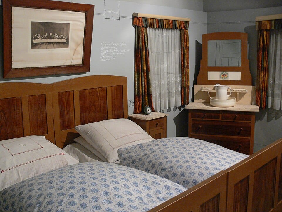 Tapezieren oder Streichen: was passt wohin